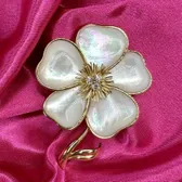 Van Cleef & Arpels Mother of Pearl photo